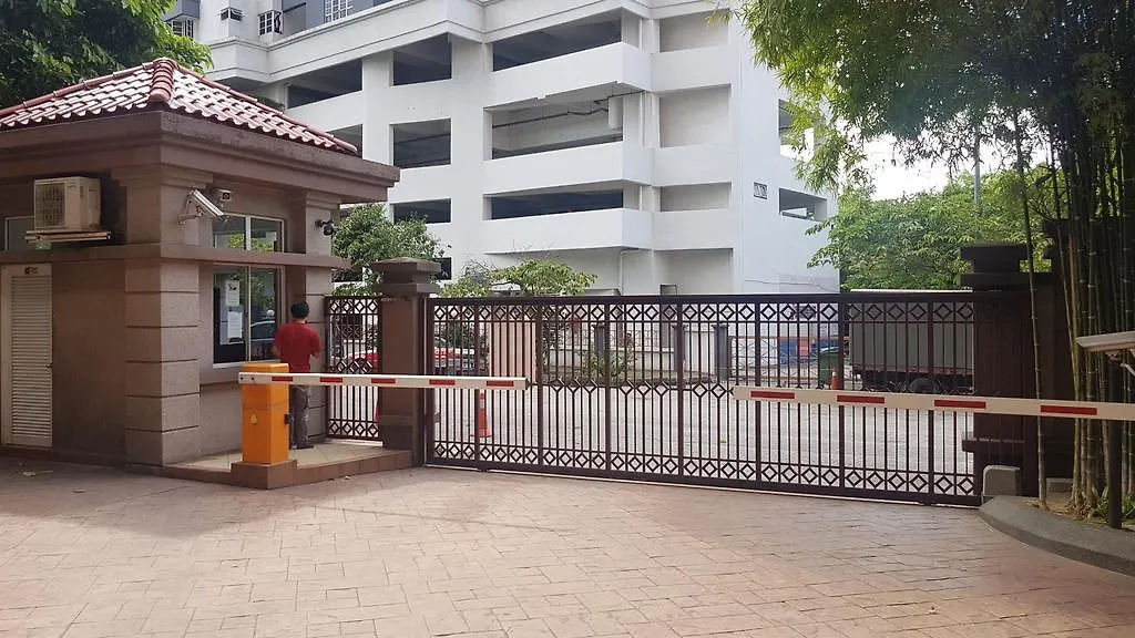 Balkoni Hijau At Casa Mutiara Kl Apartman Kuala Lumpur